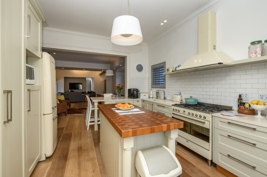 4 Bedroom Property for Sale in Summerstrand Eastern Cape